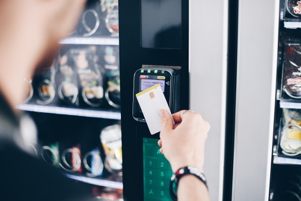 Vending-machine-credit-card